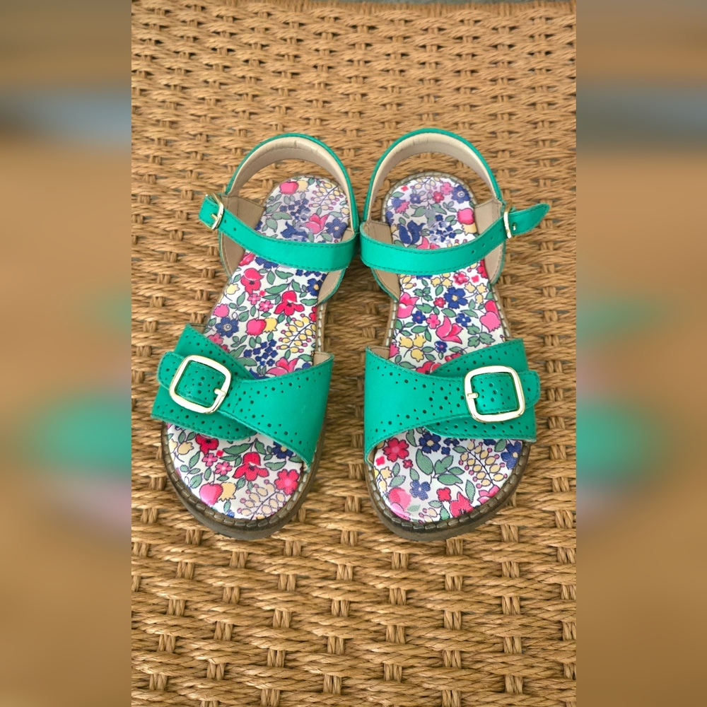 Boden Green Buckle Sandals